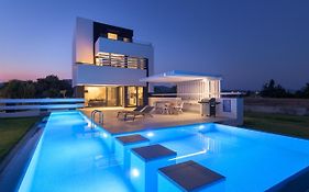 Albatross Beach Front Villas